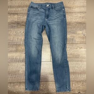 White House Black Market Skinny Jeans size 6